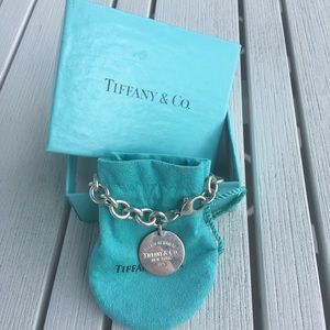 Tiffany &Co return to Tiffany’s bracelet